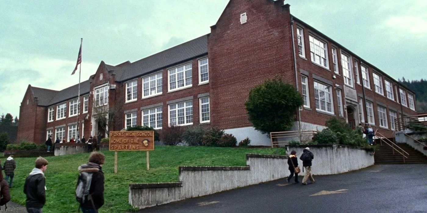 Школа в Форксе штат Вашингтон
