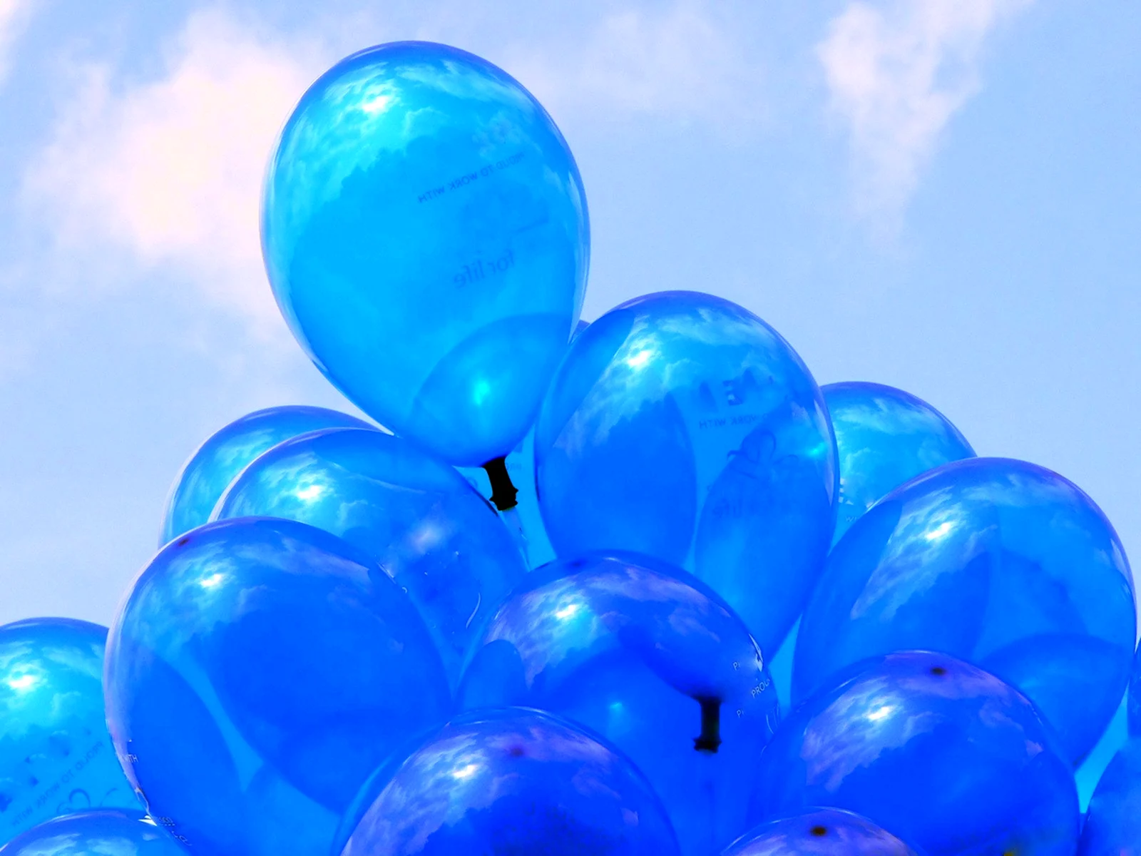Синие шары воздушные
