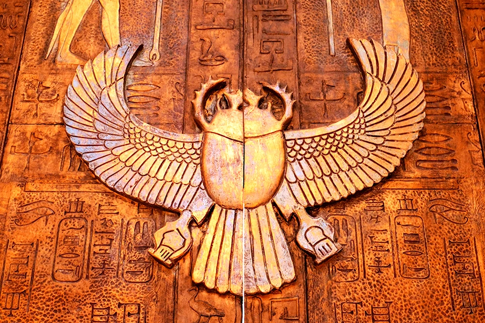 Скарабей символ древнего Египта