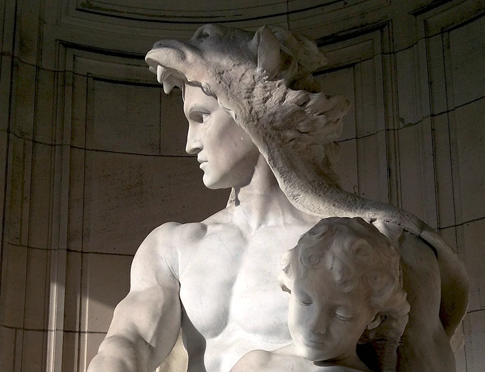 Скульптура древней Греции Медея
