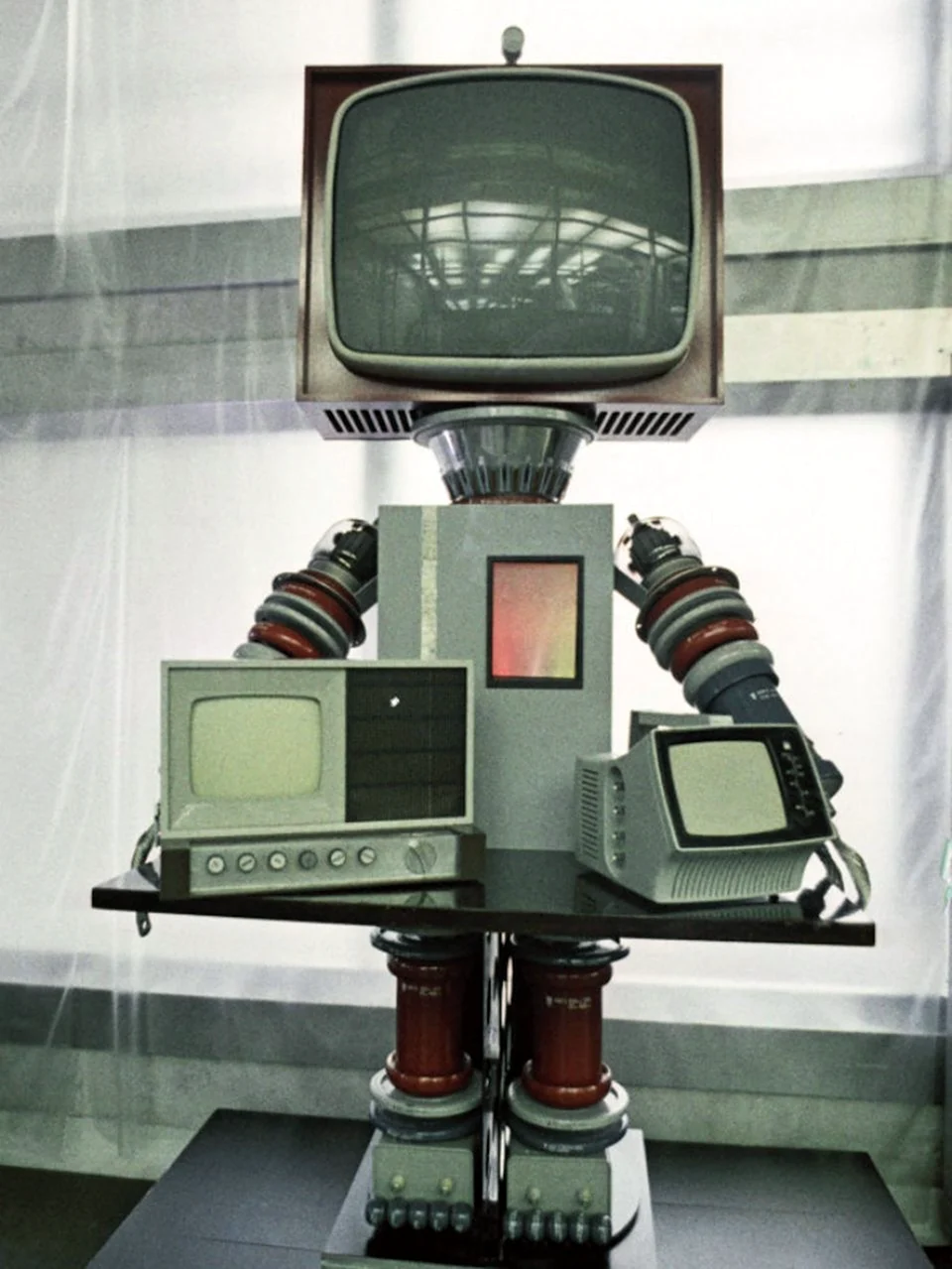 Советский робот «электрон» 1969 год