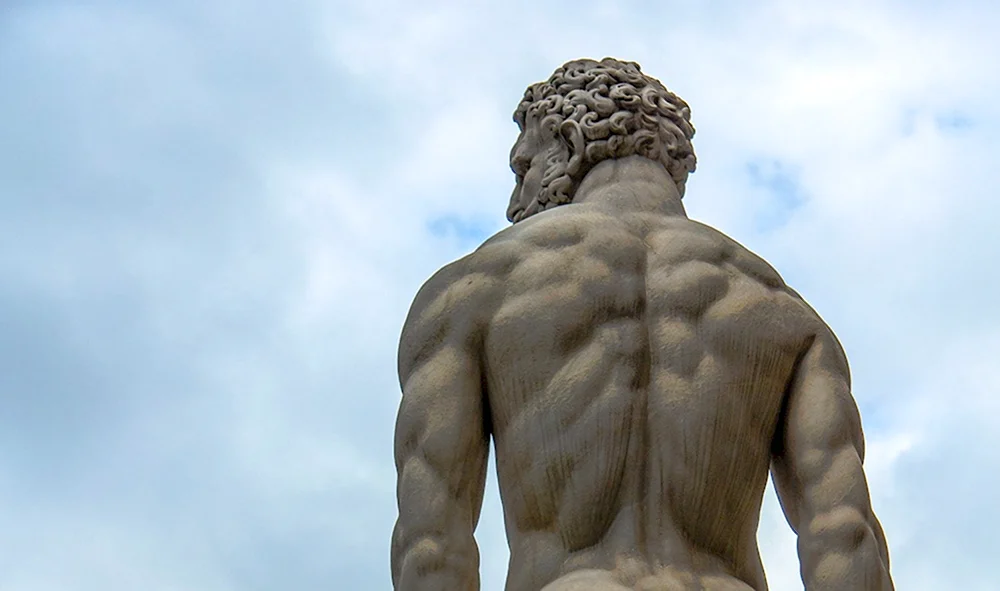 Статуи древней Греции Геракл