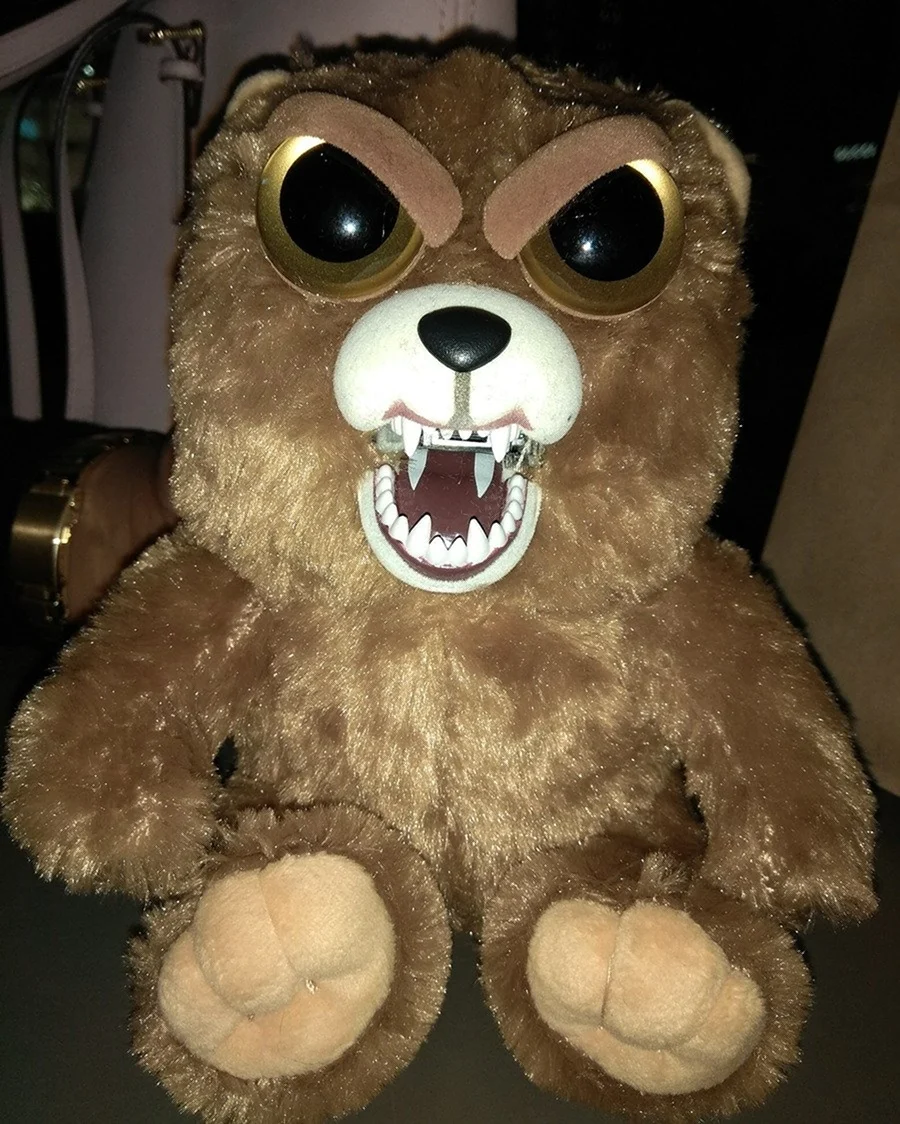Страшный медведь игрушка