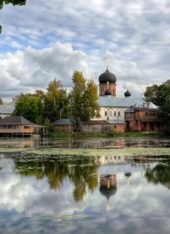 Свято-Введенский монастырь на реке Толга