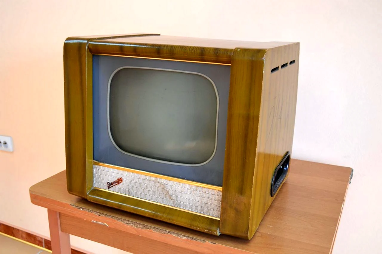 Телевизор Рубин 102