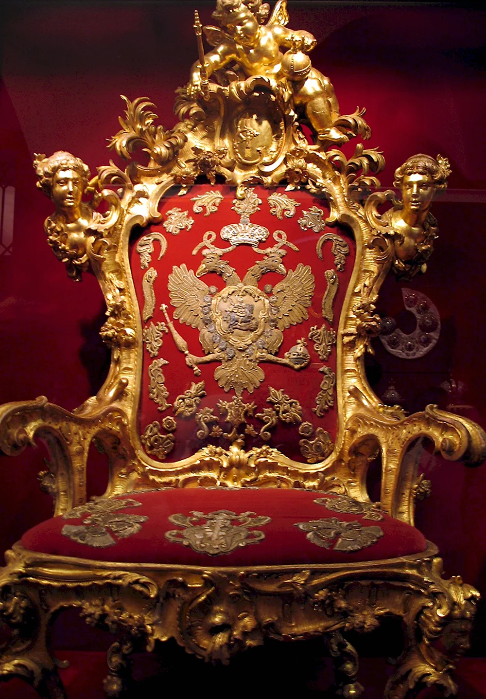 Царский трон Романовых