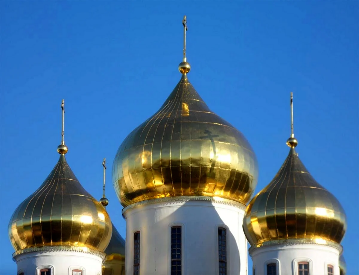 Церкви с куполом Луковка