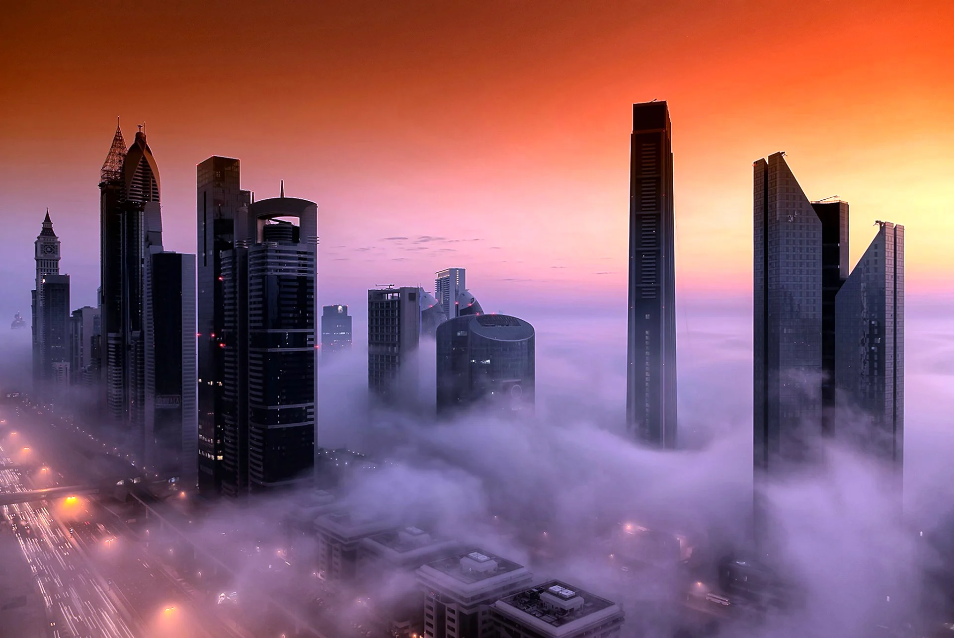 Туман высотки Дубай