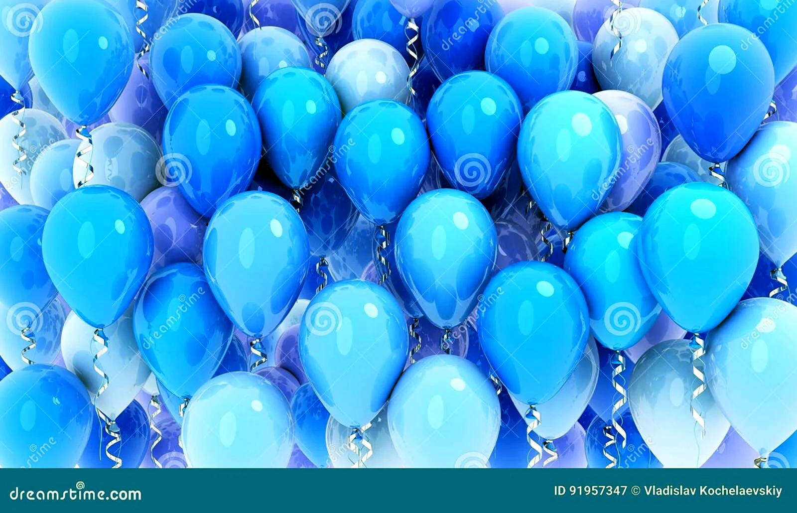 Воздушные шарики на голубом фоне
