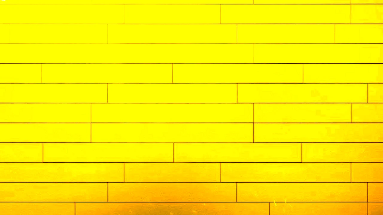 Желтая стена