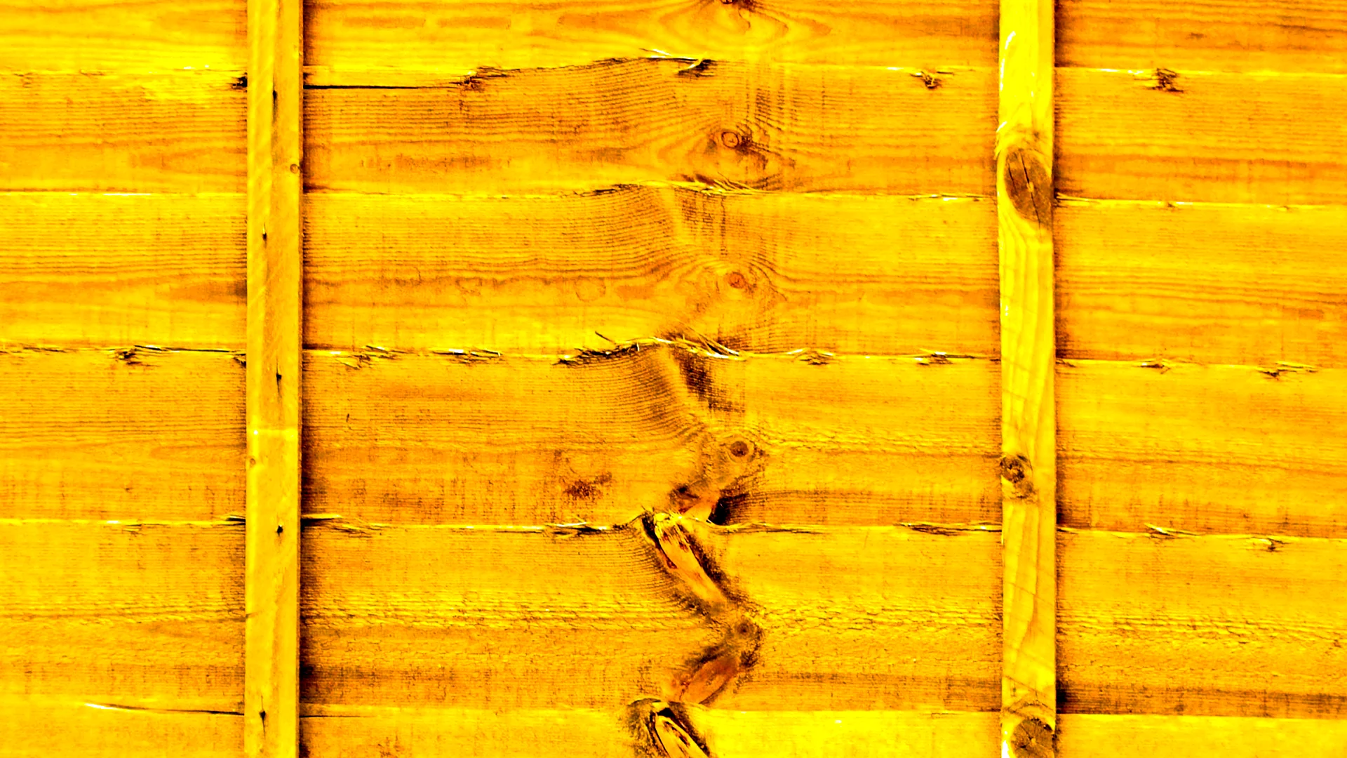 Желтые деревянные доски