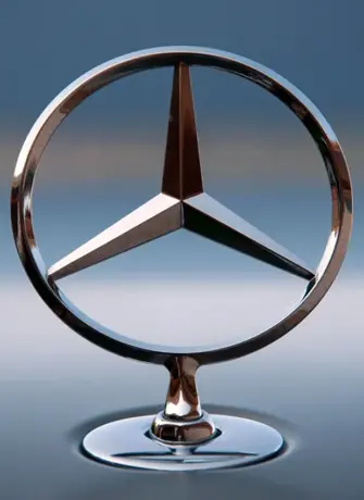 Знак Mercedes-BenzМерседес-Бенц