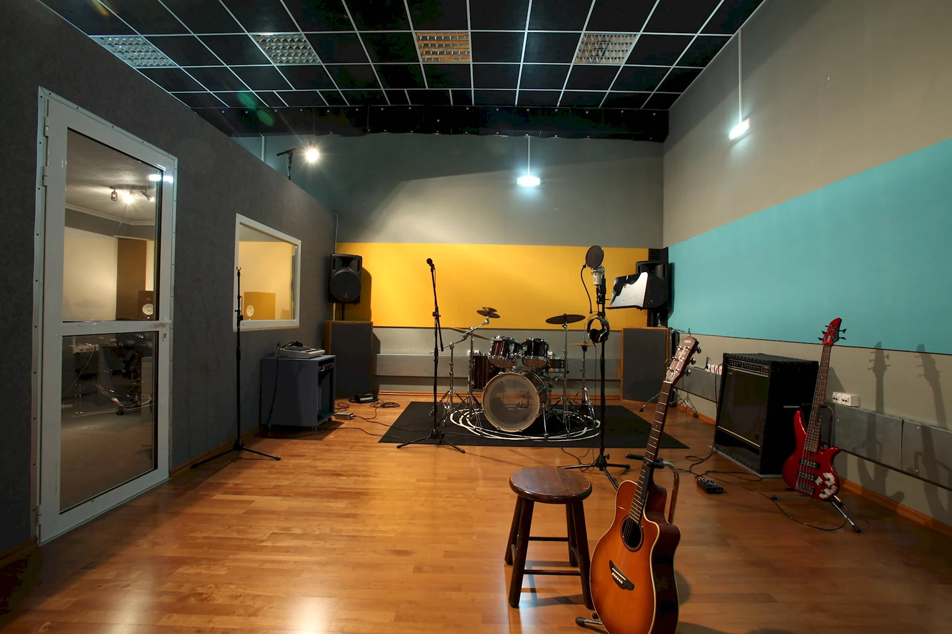 Звукозаписывающая студия помещения